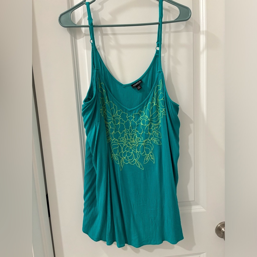 *** Make an Offer!! 
Torrid tank top, size 1. Gently used, see pics